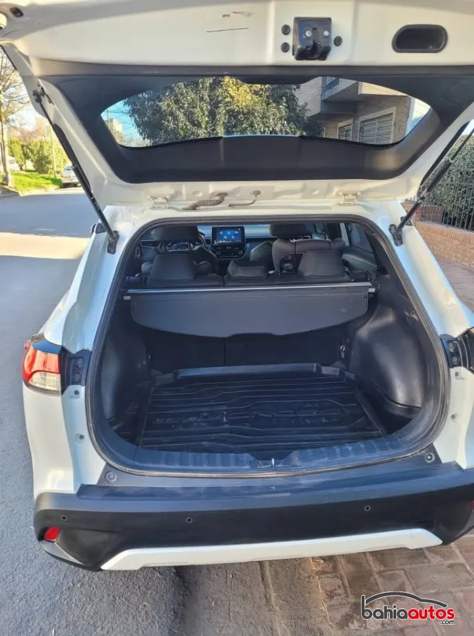 Toyota Corolla Cross 2024 usado en Bahía Blanca - foto 9