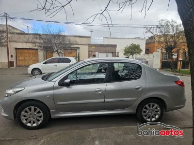 Peugeot 207 2012 usado en Bahía Blanca