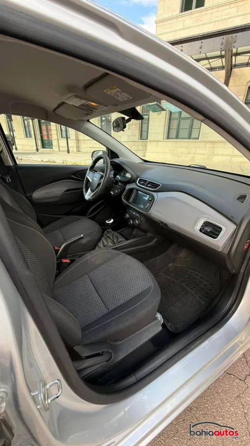 Chevrolet Onix 2018 usado en Bahía Blanca - foto 8