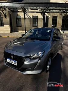 Peugeot 208 2024 usado en Bahía Blanca