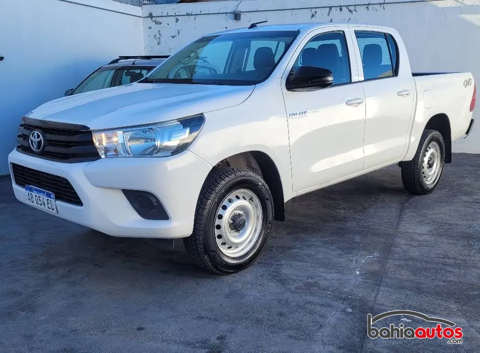 Toyota Hilux 2017 usado en Bahía Blanca - foto 4