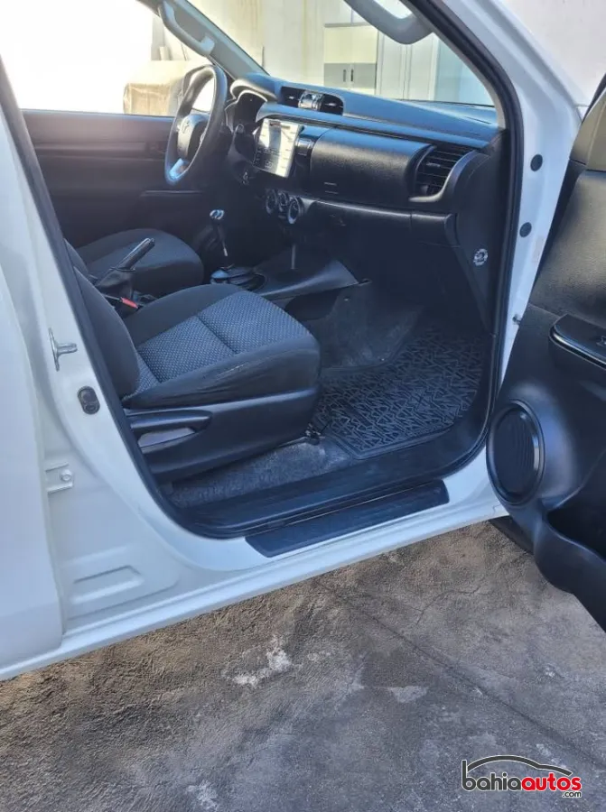 Toyota Hilux 2017 usado en Bahía Blanca - foto 5