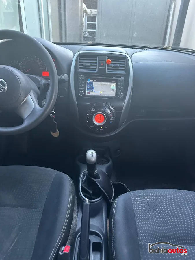 Nissan March 2015 usado en Bahía Blanca - foto 4
