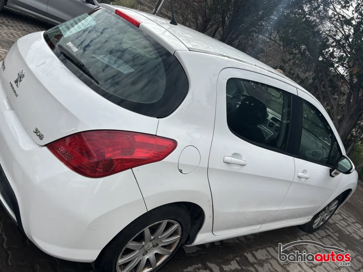 Peugeot 308 2015 usado en Bahía Blanca - foto 11