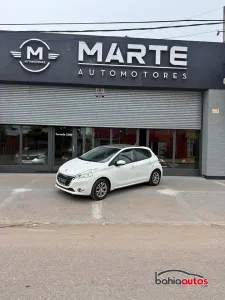 Peugeot 208 2015 usado en Bahía Blanca