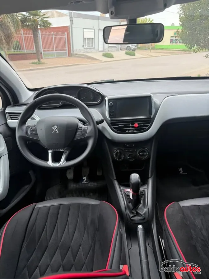 Peugeot 208 2015 usado en Bahía Blanca - foto 3