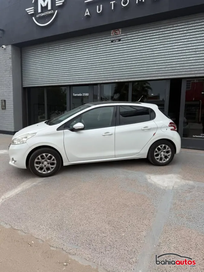 Peugeot 208 2015 usado en Bahía Blanca - foto 7
