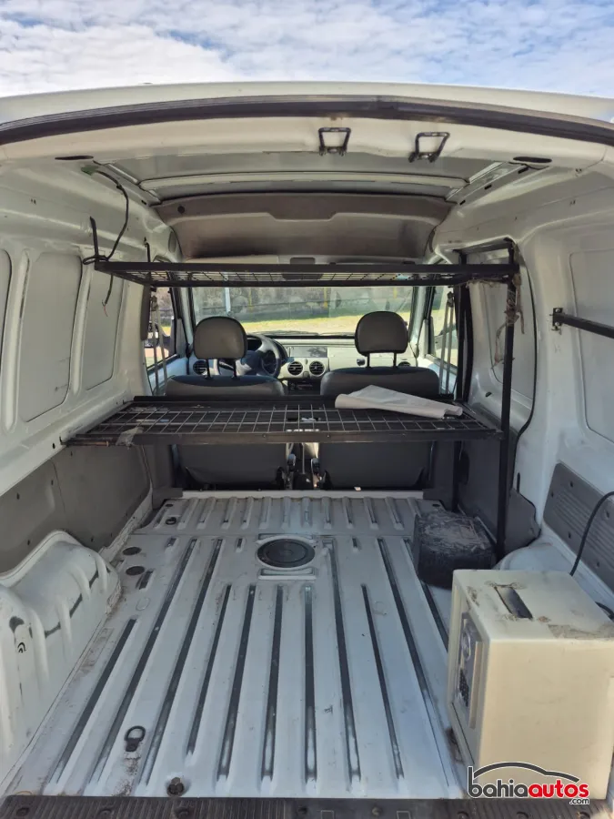 Renault Kangoo 2012 usado en Bahía Blanca - foto 2