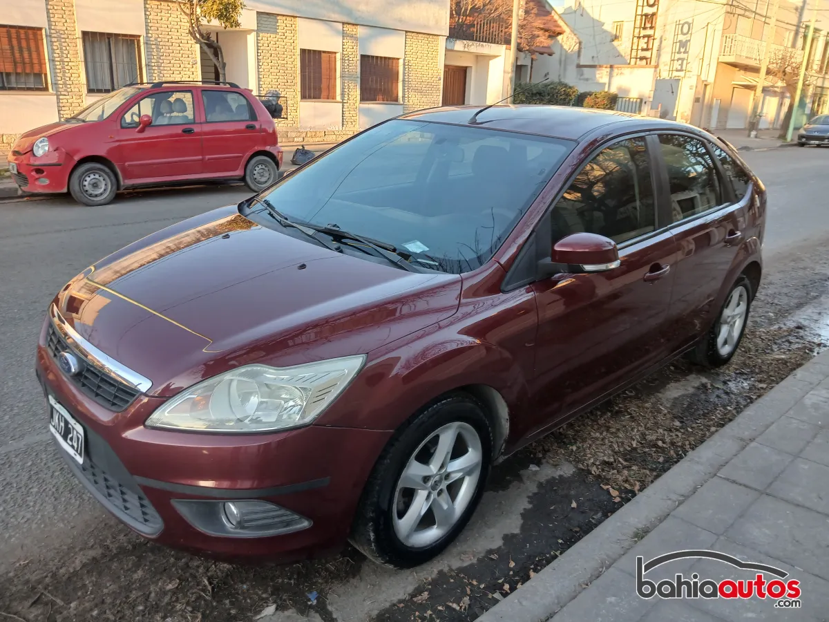 Ford Focus 2010 usado en Bahía Blanca - foto 2