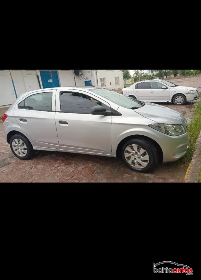 Chevrolet Onix 2016 usado en Bahía Blanca - foto 4