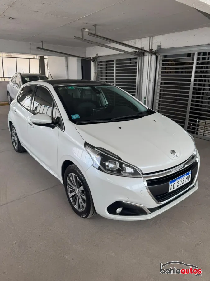 Peugeot 208 2018 usado en Bahía Blanca - foto 1