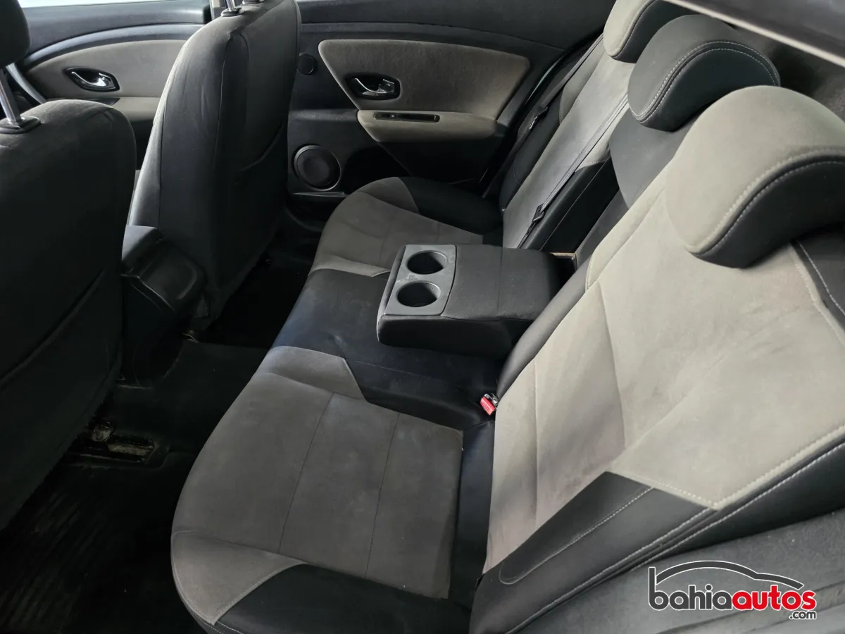 Renault Fluence 2016 usado en Bahía Blanca - foto 8
