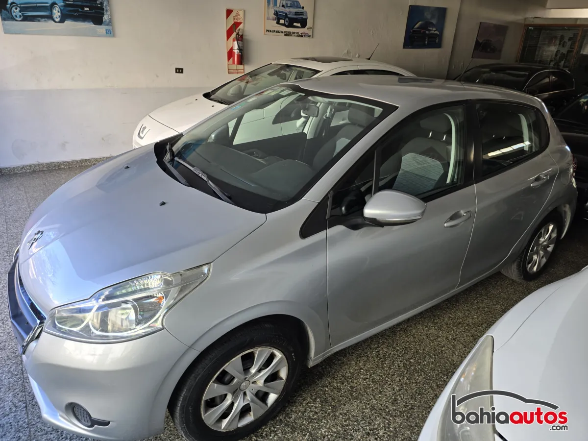 Peugeot 208 2014 usado en Bahía Blanca - foto 1