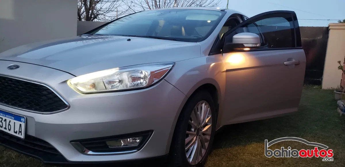 Ford Focus 2017 usado en Bahía Blanca - foto 2