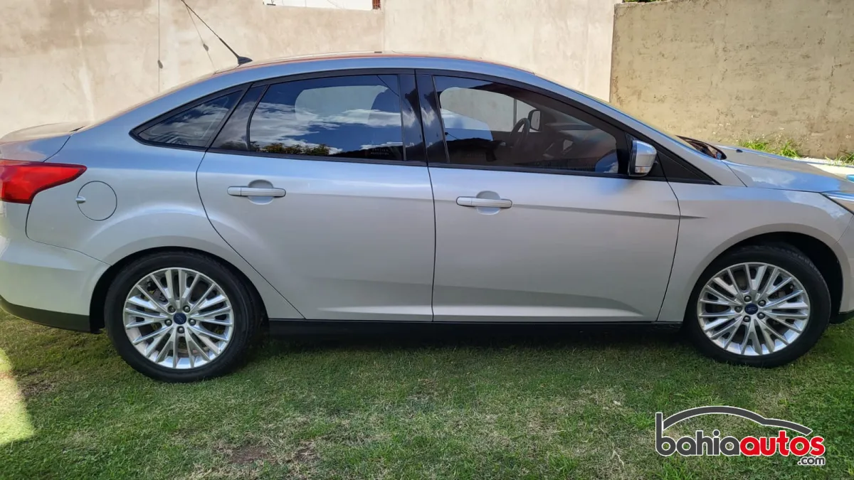 Ford Focus 2017 usado en Bahía Blanca - foto 3