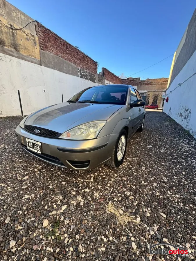 Ford Focus 2004 usado en Bahía Blanca - foto 1