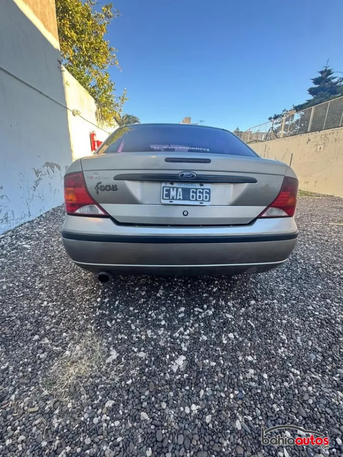 Ford Focus 2004 usado en Bahía Blanca - foto 8