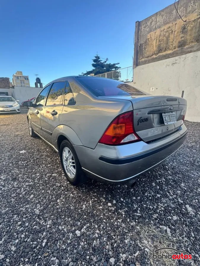 Ford Focus 2004 usado en Bahía Blanca - foto 11