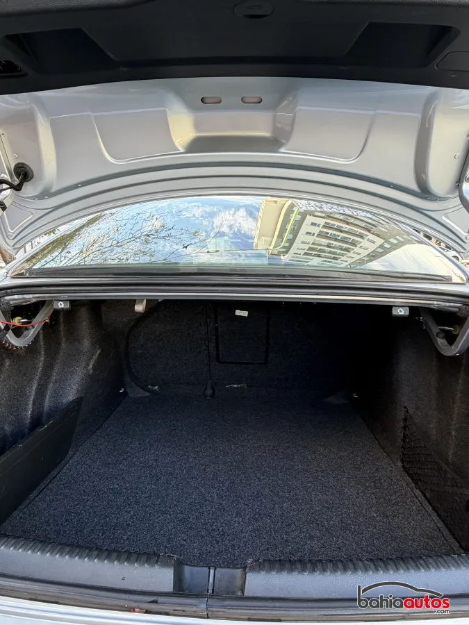 Volkswagen Vento 2011 usado en Bahía Blanca - foto 9