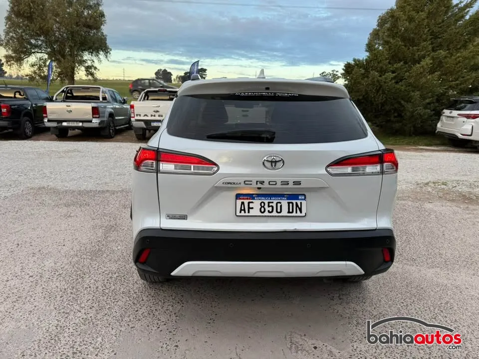 Toyota Corolla Cross 2023 usado en Bahía Blanca - foto 6