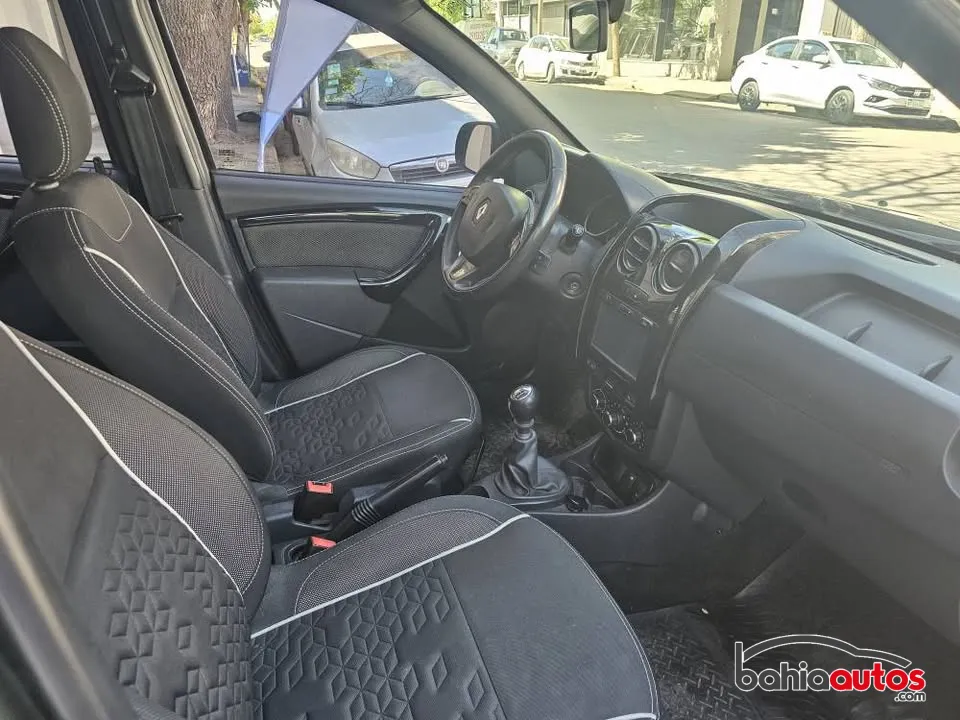Renault Oroch 2017 usado en Bahía Blanca - foto 10