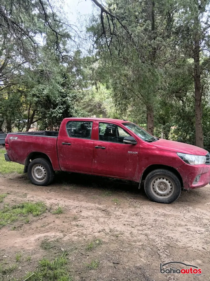 Toyota Hilux 2017 usado en Bahía Blanca - foto 1