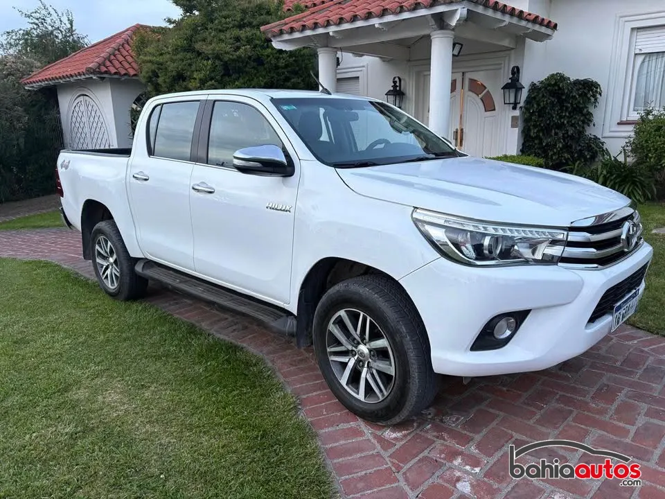 Toyota Hilux 2017 usado en Bahía Blanca - foto 2