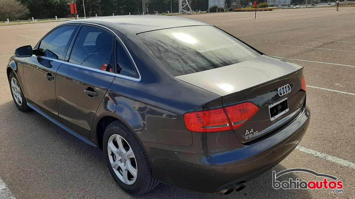 Audi A4 2011 usado en Bahía Blanca - foto 7