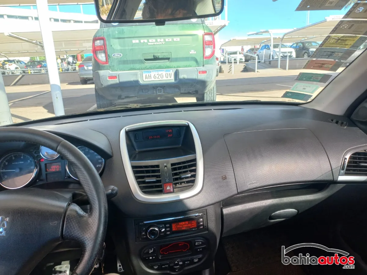 Peugeot 207 2011 usado en Bahía Blanca - foto 3