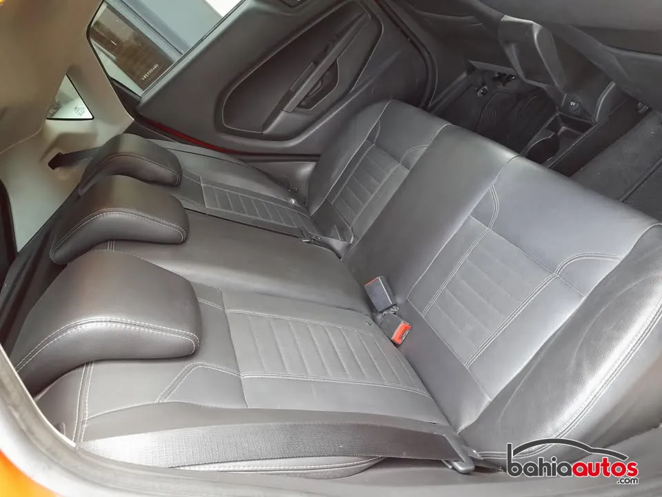 Ford Fiesta 2015 usado en Bahía Blanca - foto 5