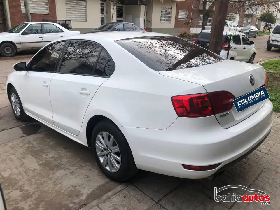 Volkswagen Vento 2014 usado en Bahía Blanca - foto 2