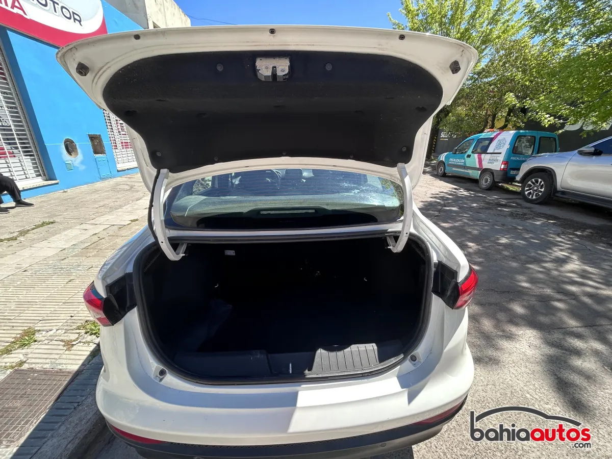 Fiat Cronos 2021 usado en Bahía Blanca - foto 2