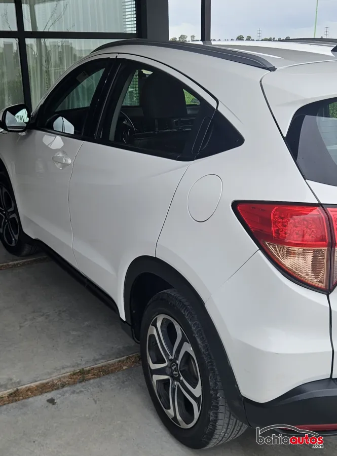 Honda HR-V 2017 usado en Bahía Blanca - foto 3