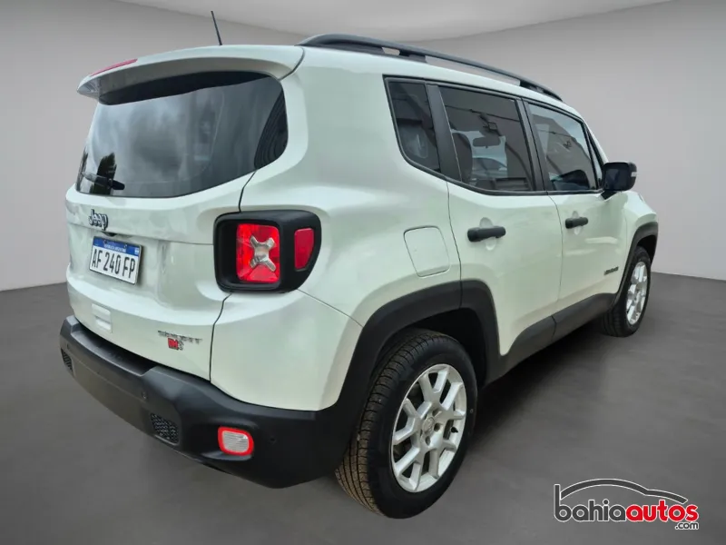 Jeep Renegade 2022 usado en Bahía Blanca - foto 5