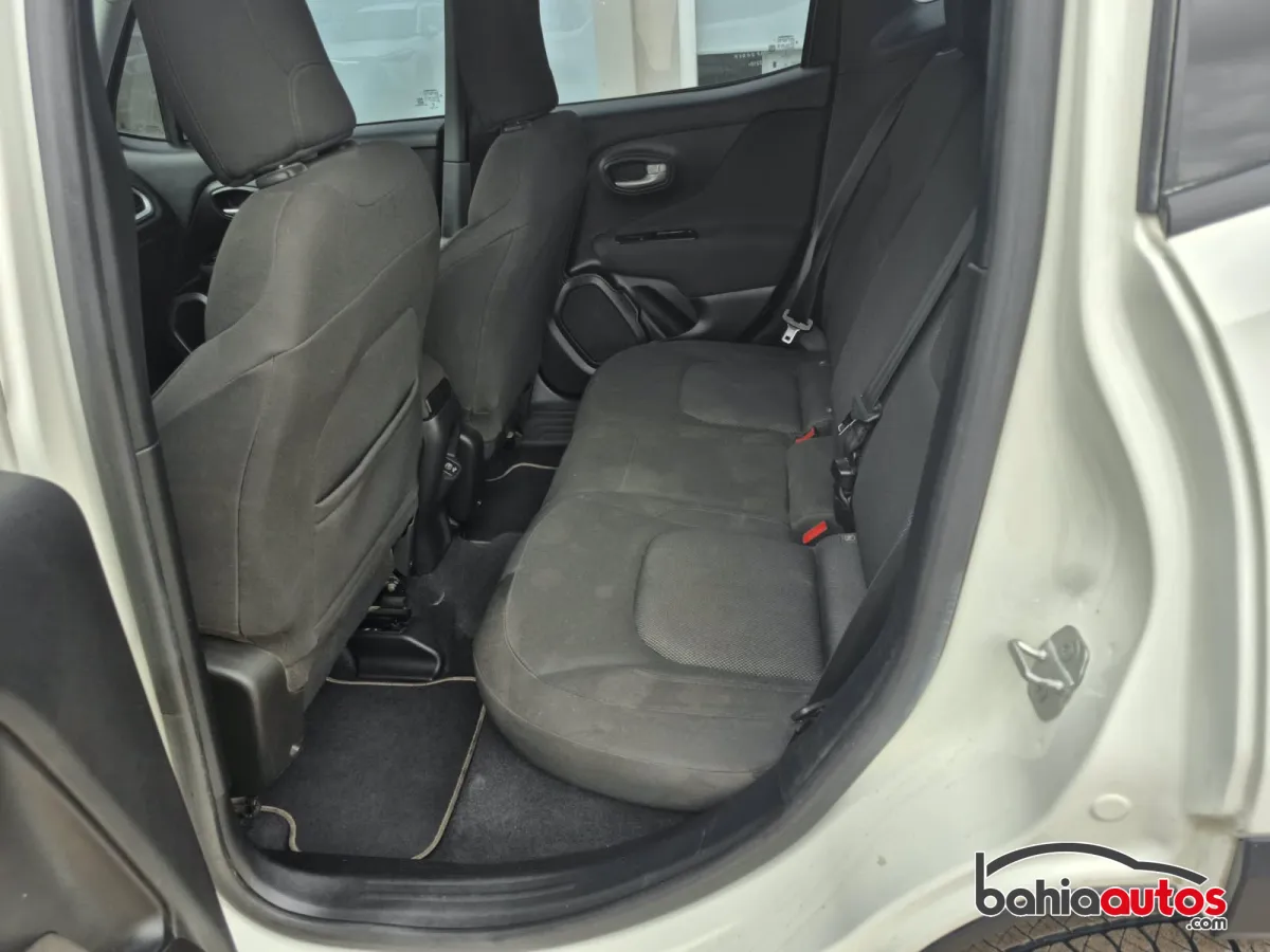 Jeep Renegade 2022 usado en Bahía Blanca - foto 8