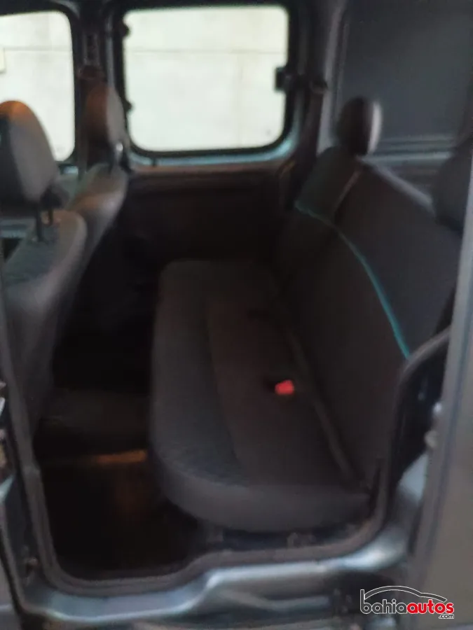 Renault Kangoo 2016 usado en Bahía Blanca - foto 2