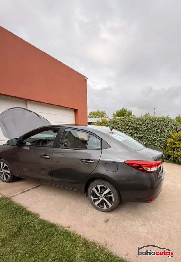 Toyota Yaris 2024 usado en Bahía Blanca - foto 2