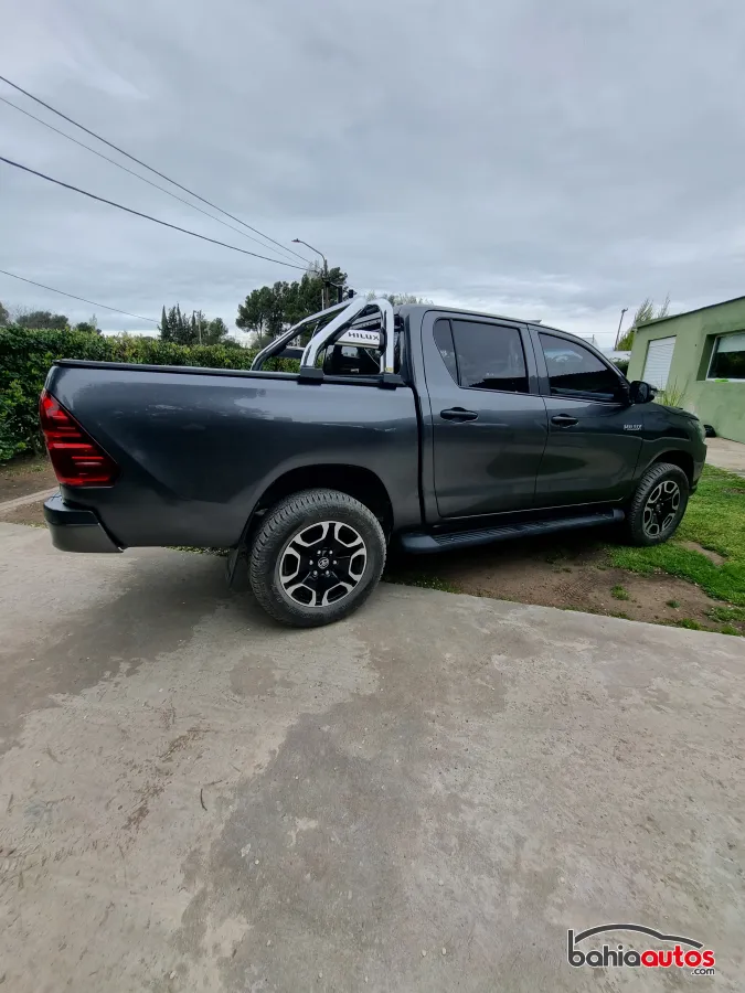 Toyota Hilux 2020 usado en Bahía Blanca - foto 3