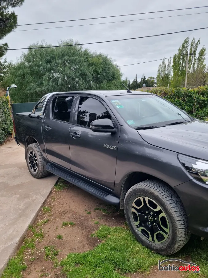 Toyota Hilux 2020 usado en Bahía Blanca - foto 1