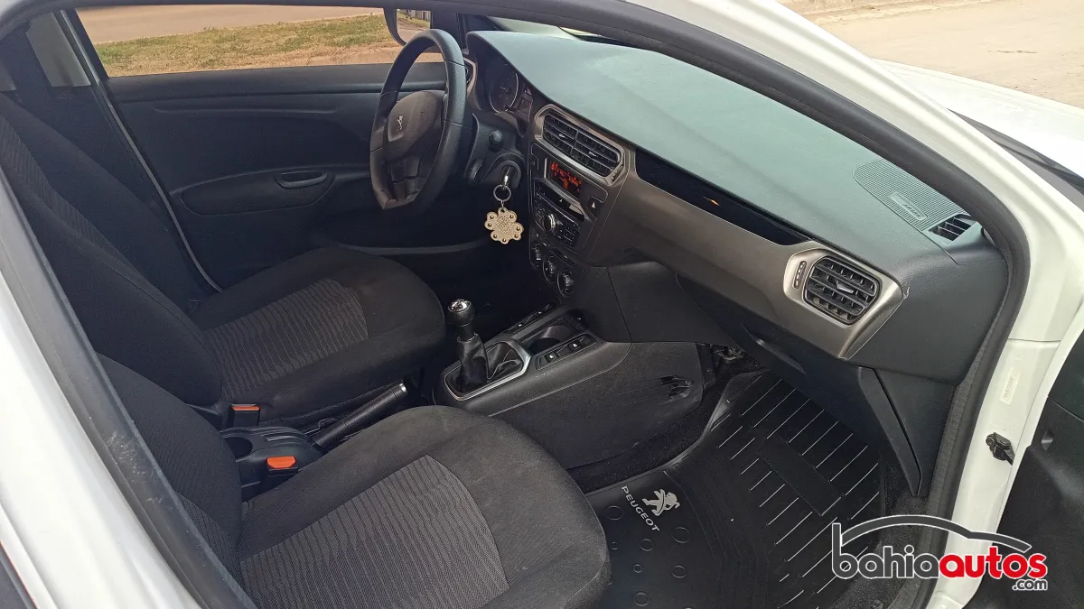 Peugeot 301 2017 usado en Bahía Blanca - foto 11