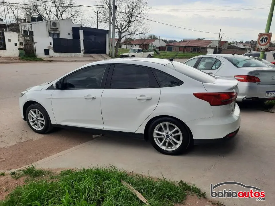 Ford Focus 2015 usado en Bahía Blanca - foto 3