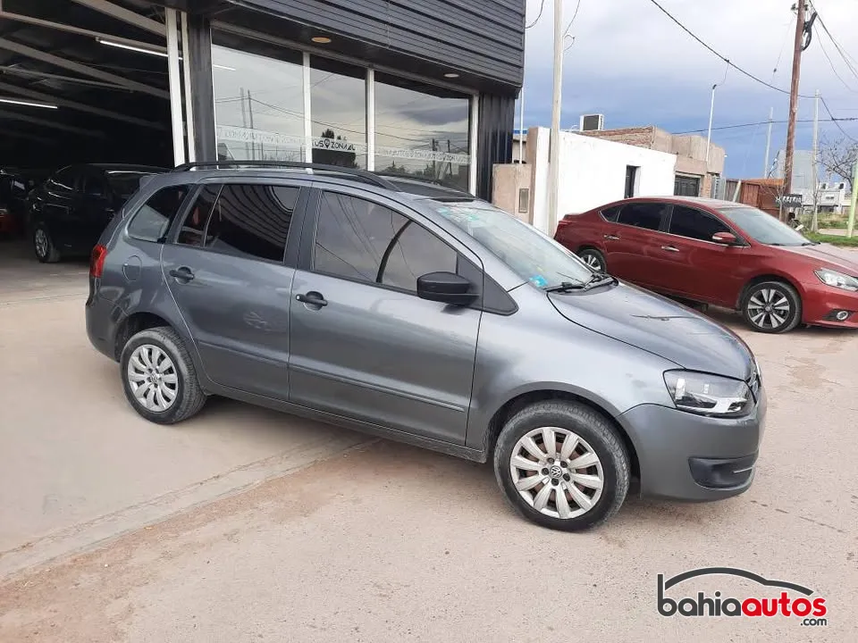 Volkswagen Suran 2014 usado en Bahía Blanca - foto 2
