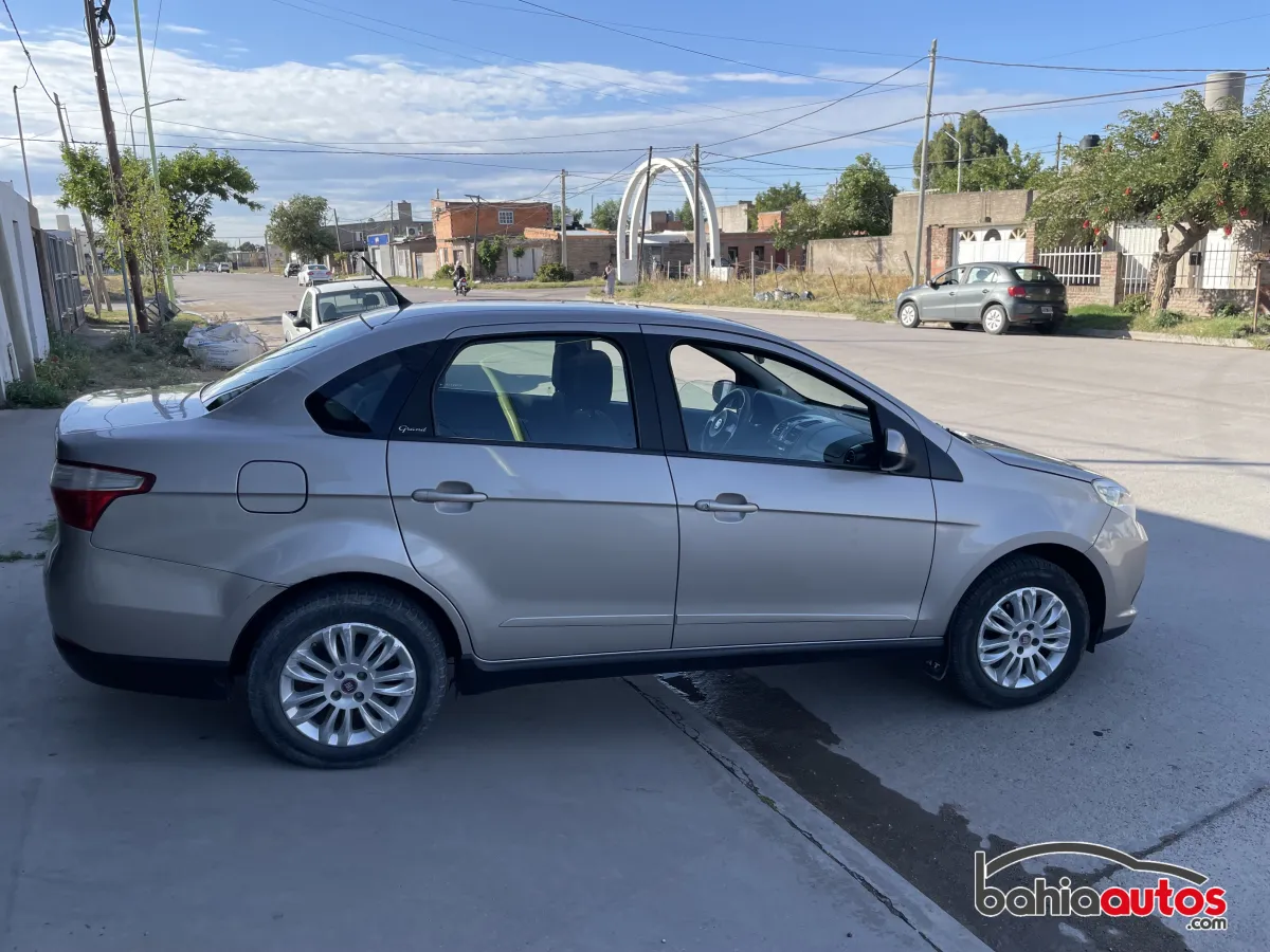 Fiat Siena 2014 usado en Bahía Blanca - foto 7