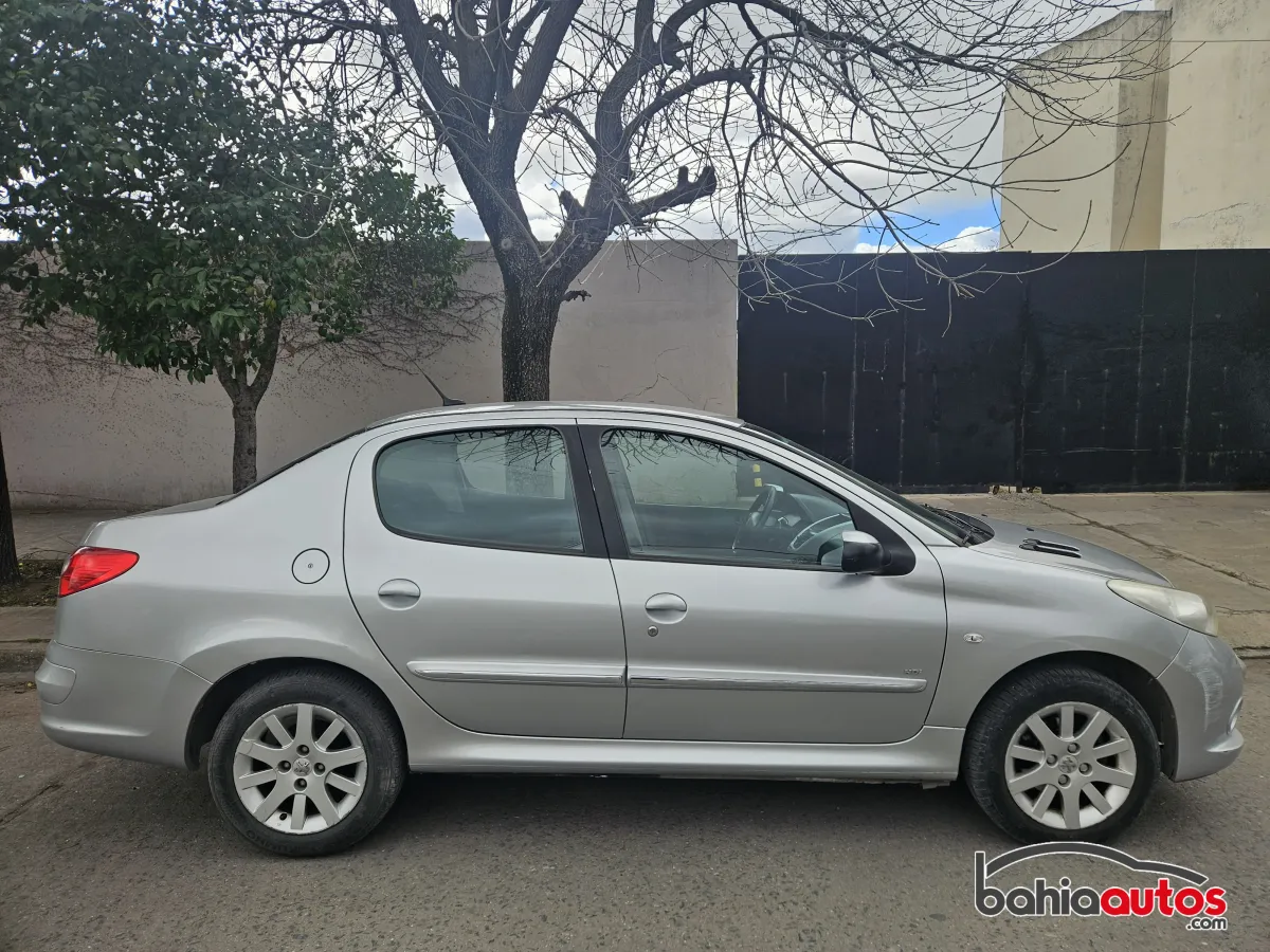 Peugeot 207 2012 usado en Bahía Blanca - foto 4