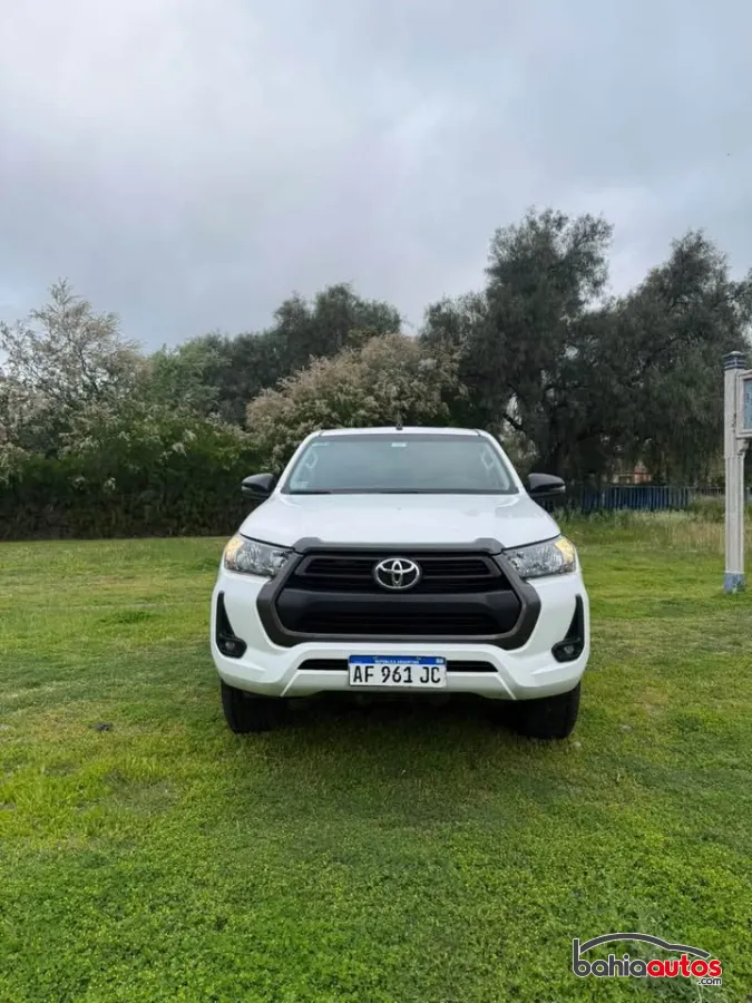 Toyota Hilux 2023 usado en Bahía Blanca - foto 3