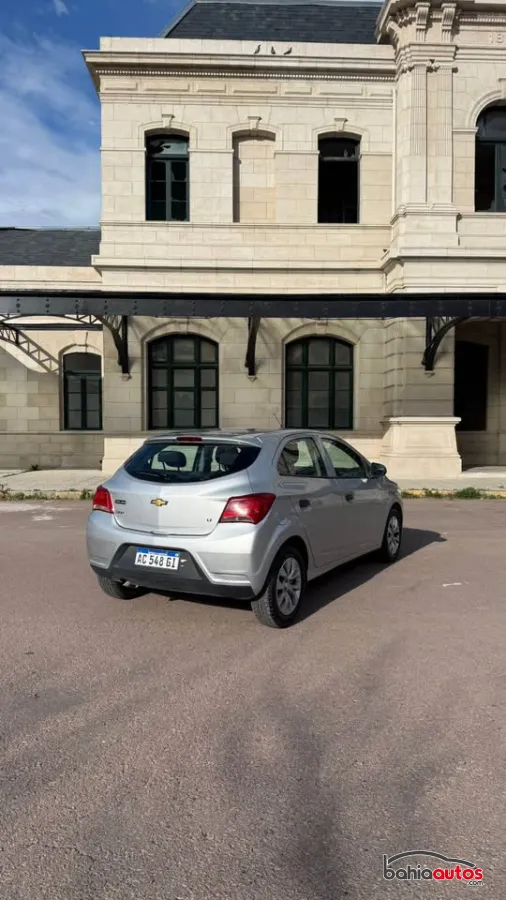 Chevrolet Onix 2018 usado en Bahía Blanca - foto 4
