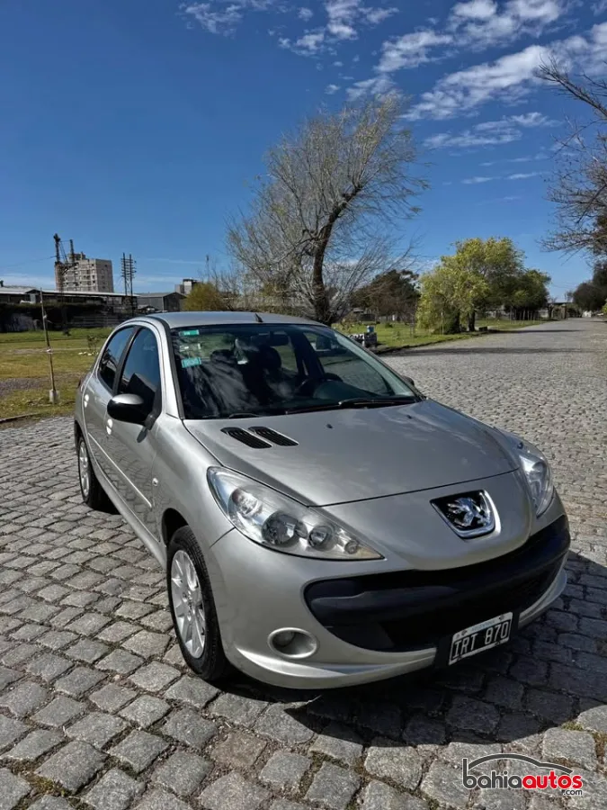 Peugeot 207 2010 usado en Bahía Blanca - foto 1