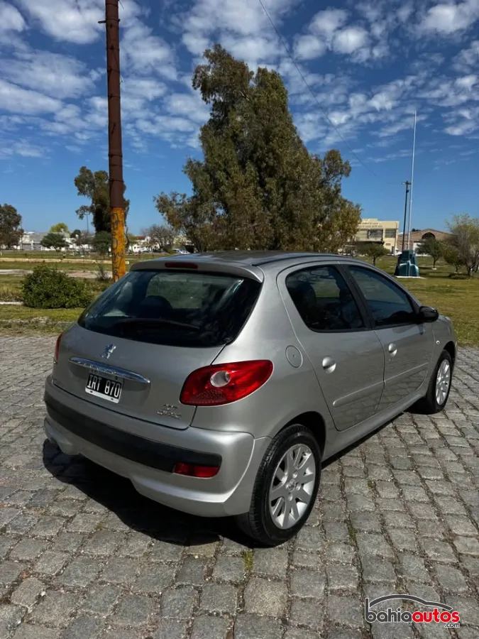 Peugeot 207 2010 usado en Bahía Blanca - foto 8