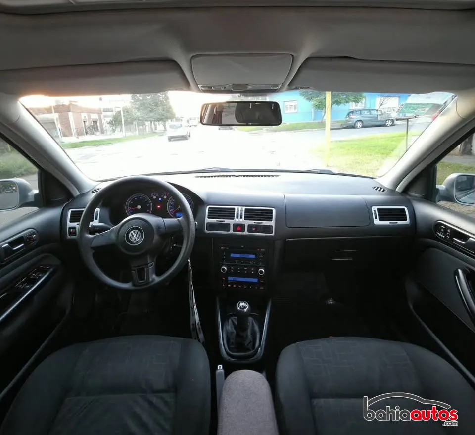 Volkswagen Bora 2011 usado en Bahía Blanca - foto 4