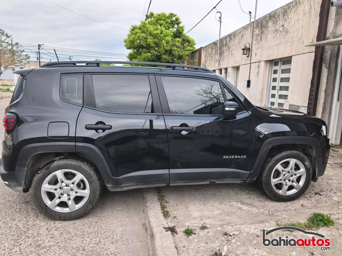Jeep Renegade 2024 usado en Bahía Blanca - foto 2